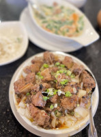 Inshou Cafe Chá Jì （street Food Cafe) food