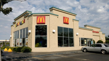 Mcdonald's outside