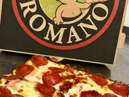 Papa Romano’s Pizza Mr. Pita food