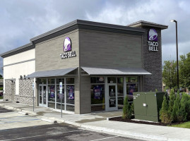 Taco Bell inside