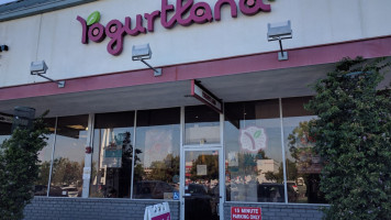 Yogurtland San Gabriel food