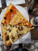 Crown Heights Pizza food