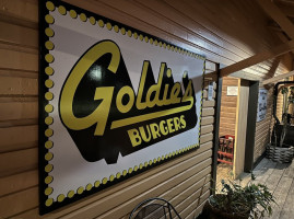 Goldie's Burgers outside