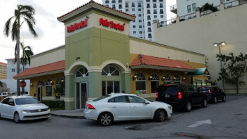 Pollo Tropical outside