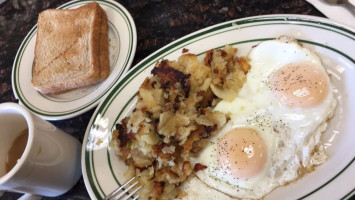 Pete's Donut Shop food