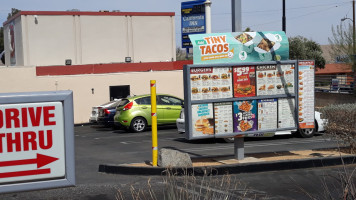 Jack In The Box outside