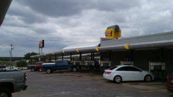 Sonic Drive-in outside