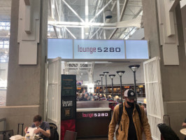 Lounge 5280 food