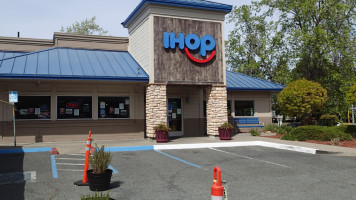 Ihop outside