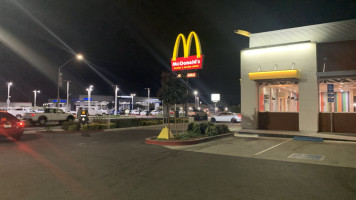 Mcdonald's outside