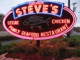 Captain Steve's Seafood outside