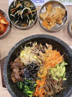Bong Yi Korean -tang And Tonkatsu food