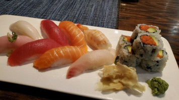 Inaka Sushi food