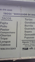 Tacos Bendicion De Dios outside