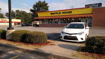 Waffle House outside