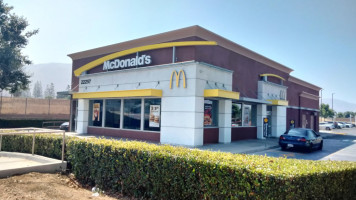 Mcdonald's outside