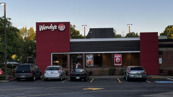 Wendy's outside