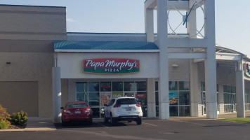 Papa Murphy 's Take 'n ' Bake Pizza outside