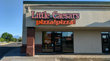 Little Caesars Pizza food