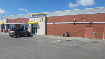 Mcdonald's outside