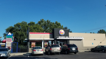 Burger King outside