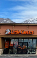 Little Caesars Pizza outside