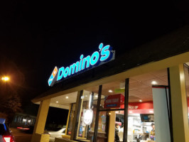 Domino's Pizza In Spr outside