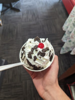 Friendly's food