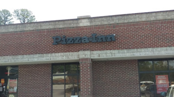 Pizza Inn outside