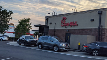 Chick-fil-a outside