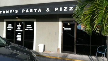 Tony's Pasta And Pizza outside