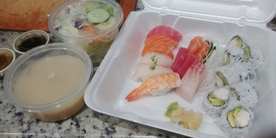 Sushi Box food