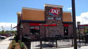 Dairy Queen Grill Chill outside