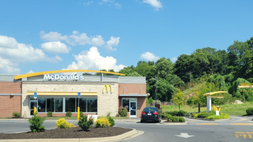 Mcdonald's outside