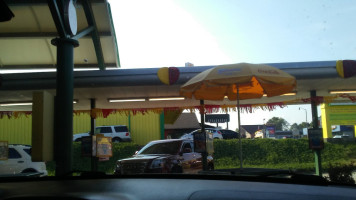 Sonic Drive-in outside