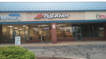 Pizza Hut food