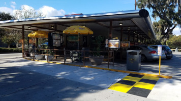 Sonic Drive-in outside