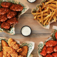 Wingstop inside