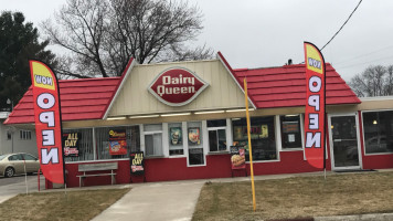 Dairy Queen Store outside