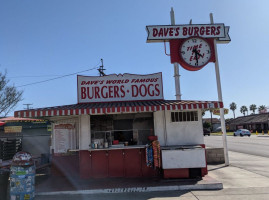 Dave's Burgers inside