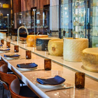 Forma Restaurant Cheese Bar Venice food