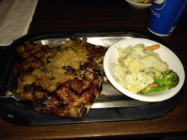 Elk Creek Steakhouse food
