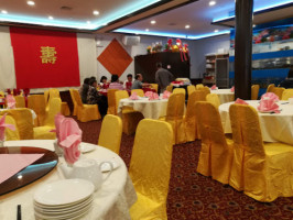 Choi Fook inside