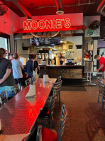 Moonie's Texas Bbq food