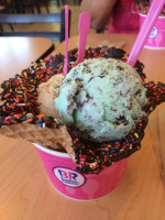 Baskin-robbins inside