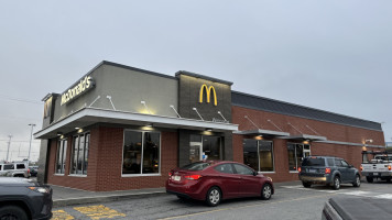 Mcdonald's outside