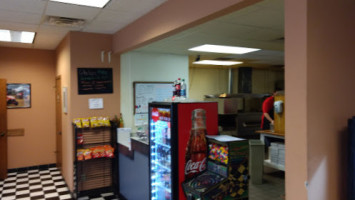 Mancino's Pizza Grinders inside