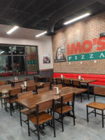 Imo's Pizza outside