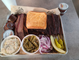 Billy Sims Barbecue food