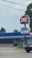 Dairy Queen (treat) outside